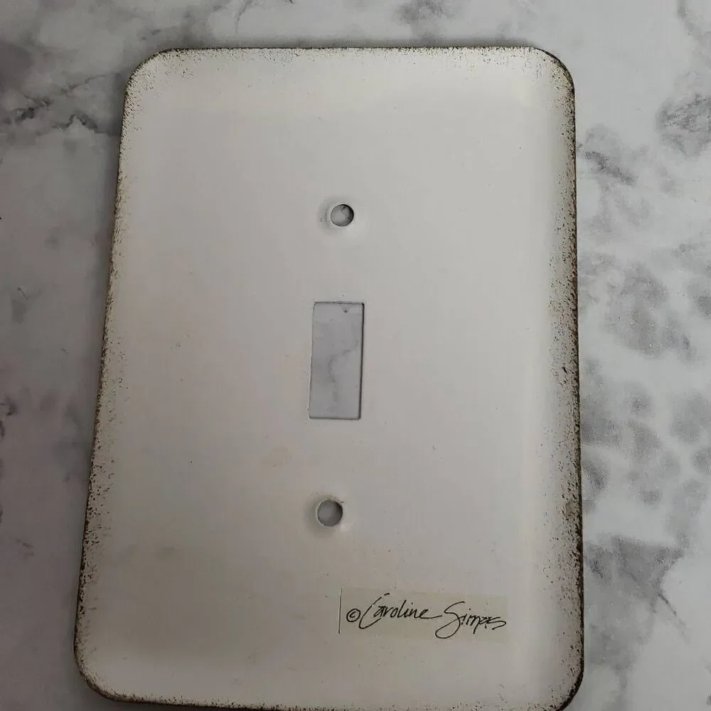 Caroline Simas‎ Lightswitch Cover